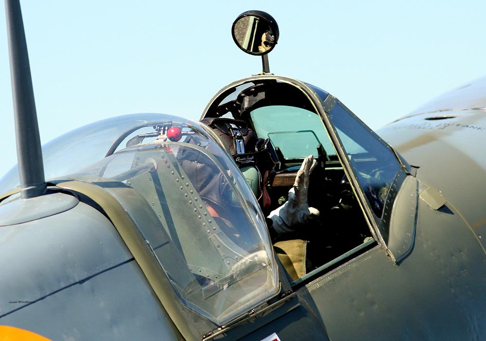 Spitfire_MkVIII_D-FEUR_-16.jpg
